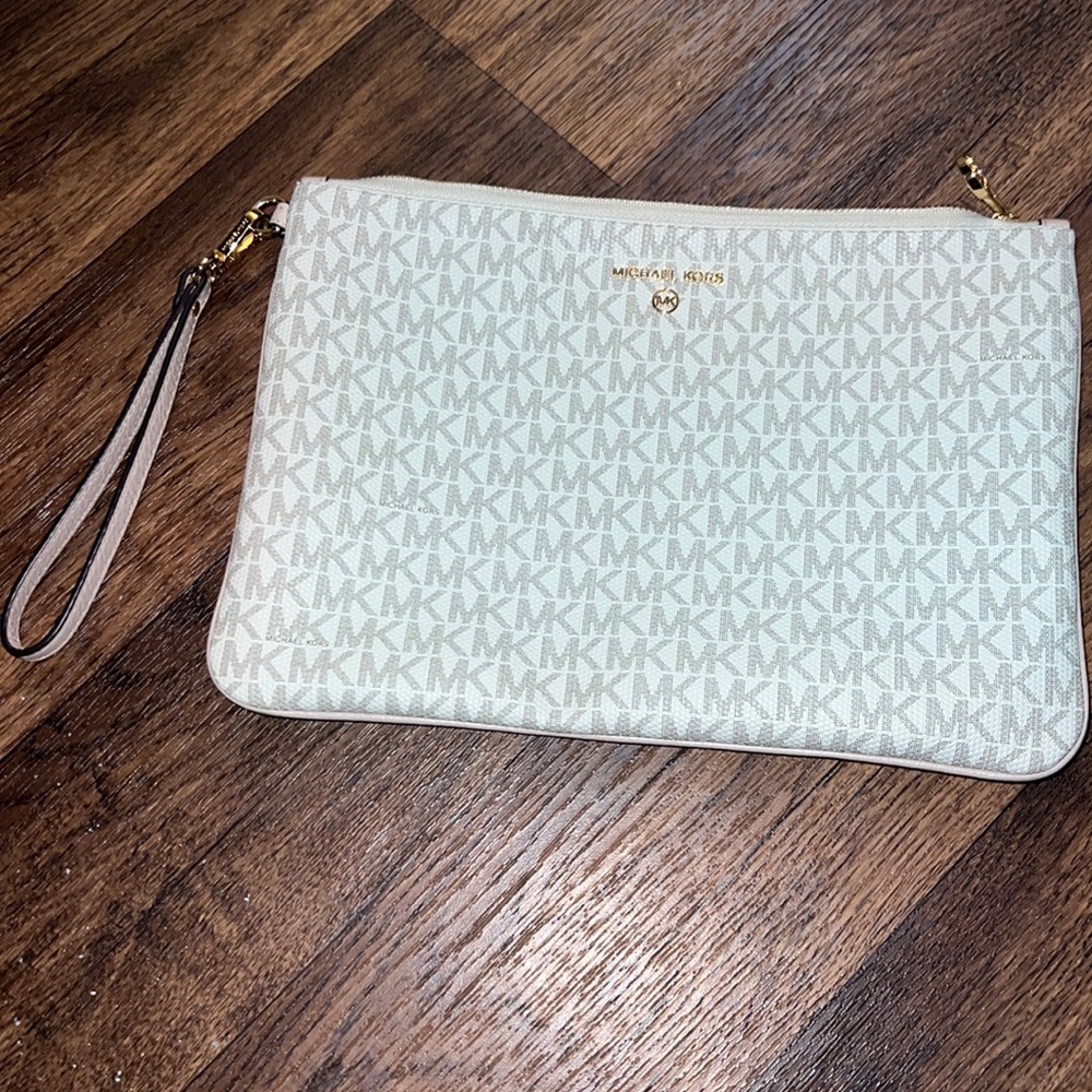 Like new Excellent condition no stains